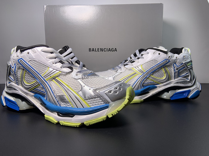 BALCIA RUNNER SNEAKER