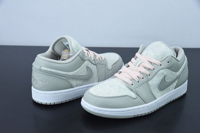 (WMNS) Air Jordan 1 Low SE 