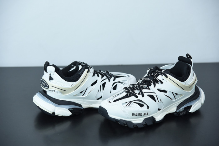 BALCIA Track SNEAKER