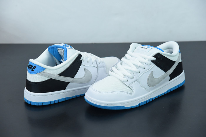 Nike SB Dunk Low "Laser Blue" BQ6817-101