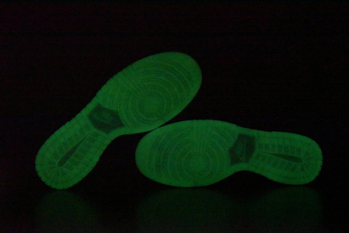 LPL x Nike Dunk Low DO2327-011