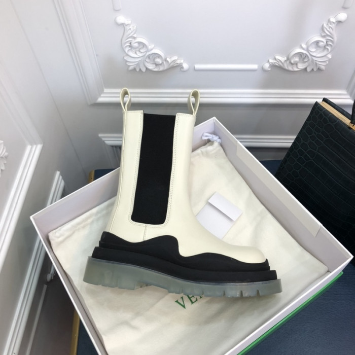 Bo*te*ga ve*ne*ta chelsea tire leather high boot
