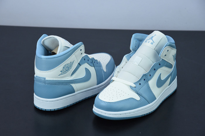 Air Jordan 1 Mid "UNC" BQ6472-141