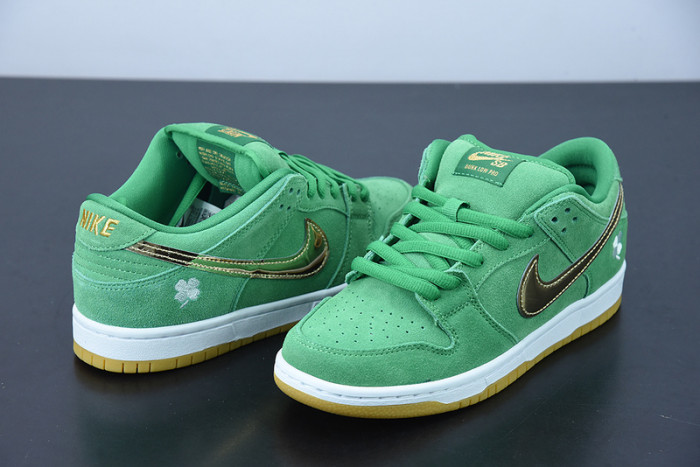 Nike SB Dunk Low St. Patrick
