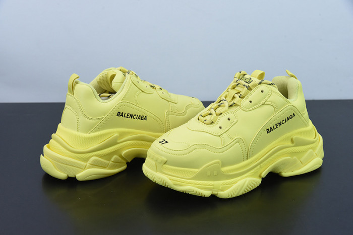 BALCIA Triple S Sneaker
