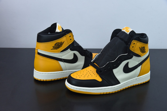 Air Jordan 1 High OG "Yellow Toe" 555088-711