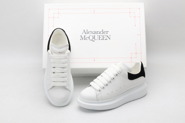 ALEXMQ Sneakers