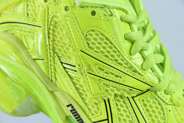 BALCIA RUNNER SNEAKER