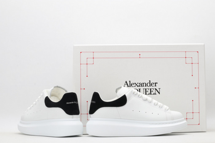 ALEXMQ Sneakers