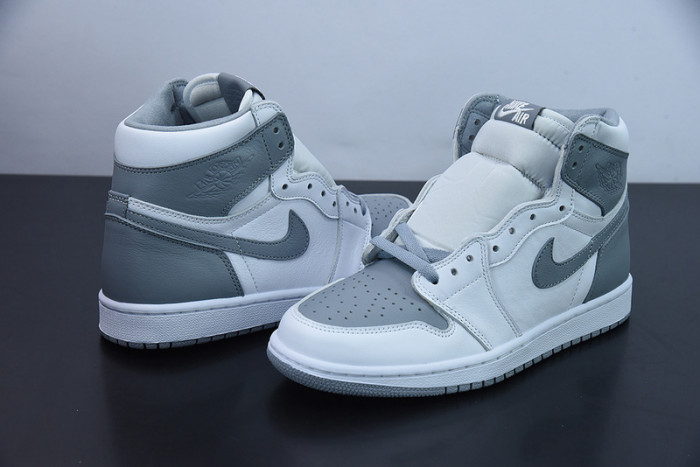 Jordan 1 Retro High OG Stealth - 555088-037