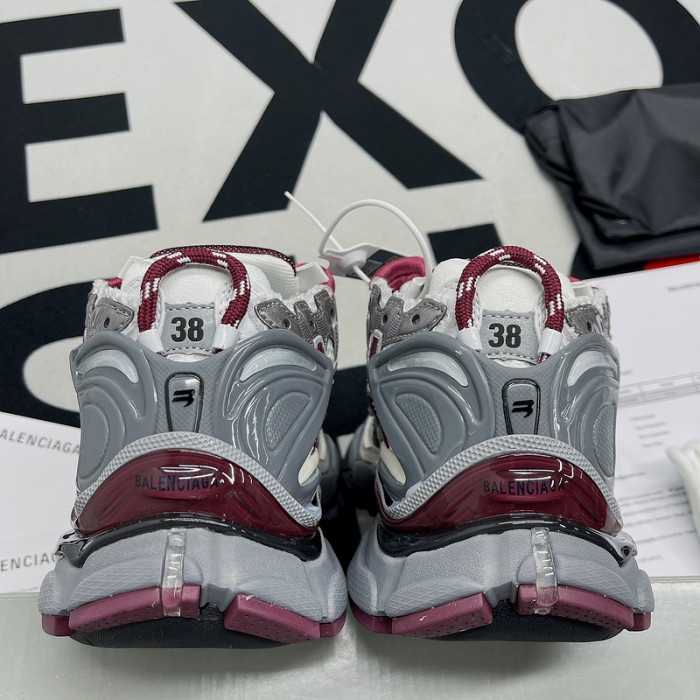 BALCIA RUNNER SNEAKER