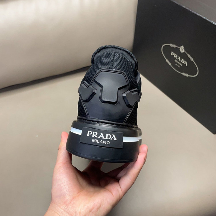 PRDA Sneaker