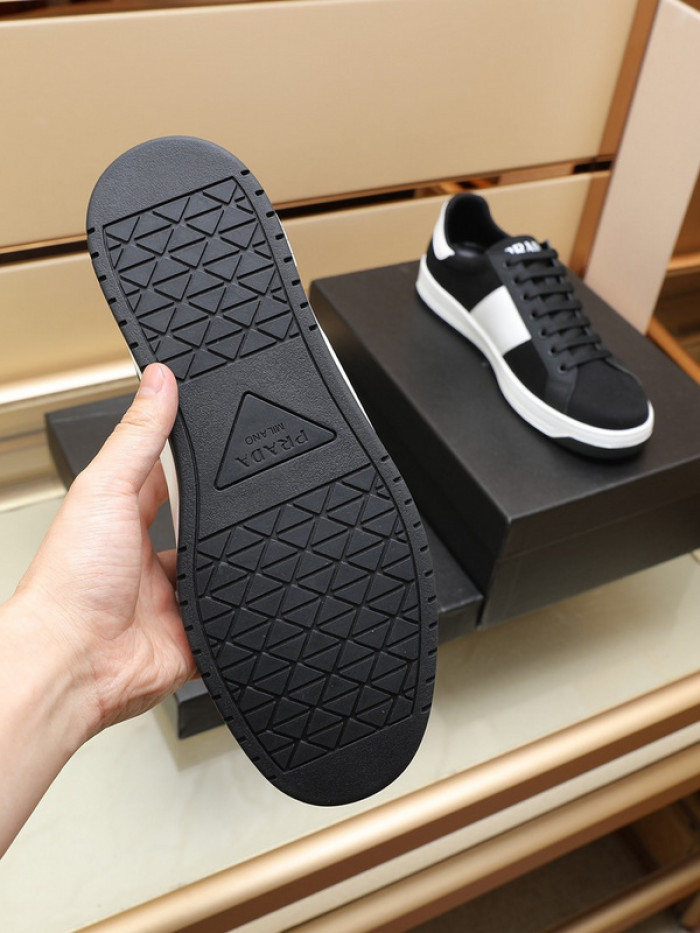 PRDA Sneaker