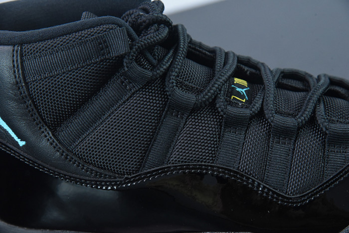 AIR JORDAN 11 RETRO 