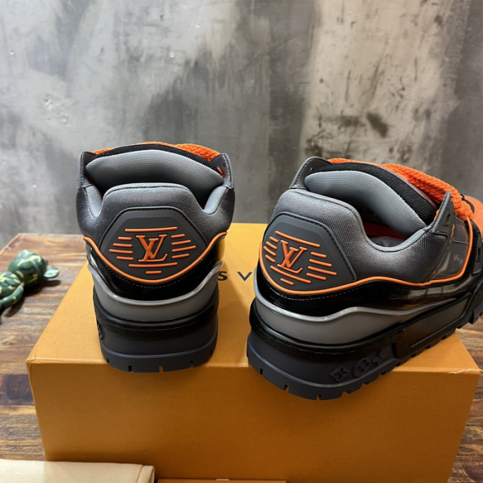 LUSV SNEAKERS