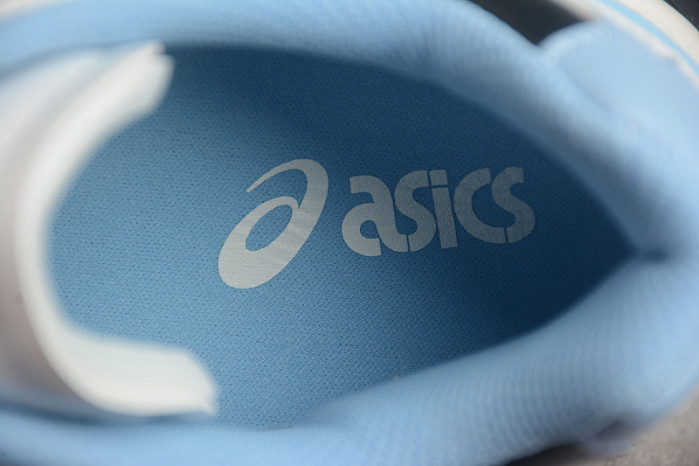 As*ic*s gel‑spotlyte low v2 