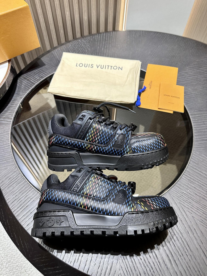 LUSV SNEAKERS
