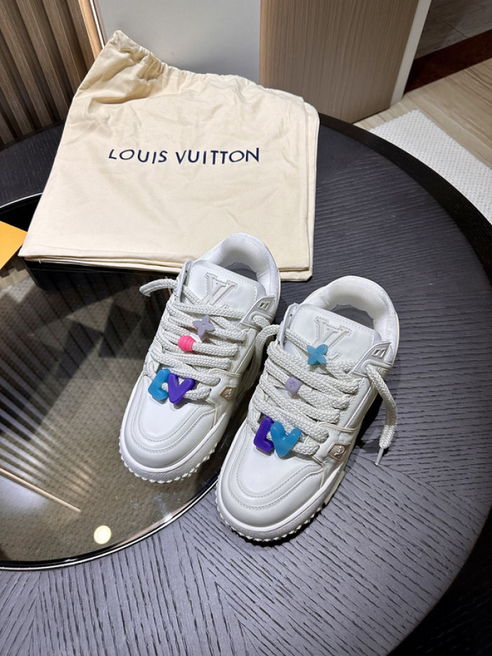 LUSV SNEAKERS
