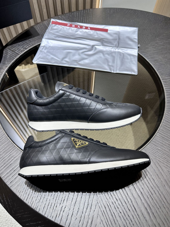 PRDA Sneaker
