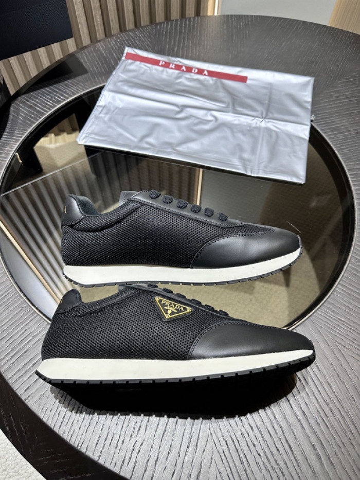 PRDA Sneaker