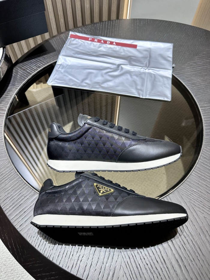 PRDA Sneaker