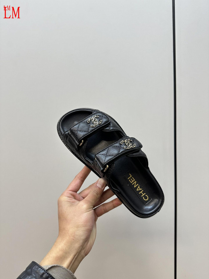 CN Slide Sandal