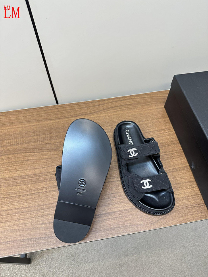 CN Slide Sandal