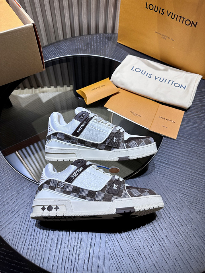 LUSV SNEAKERS