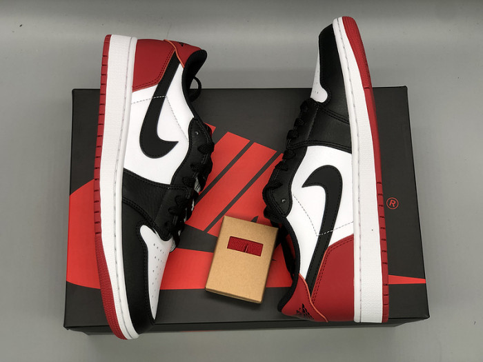 air Jordan 1 Retro Low OG Black Toe - CZ0790-106