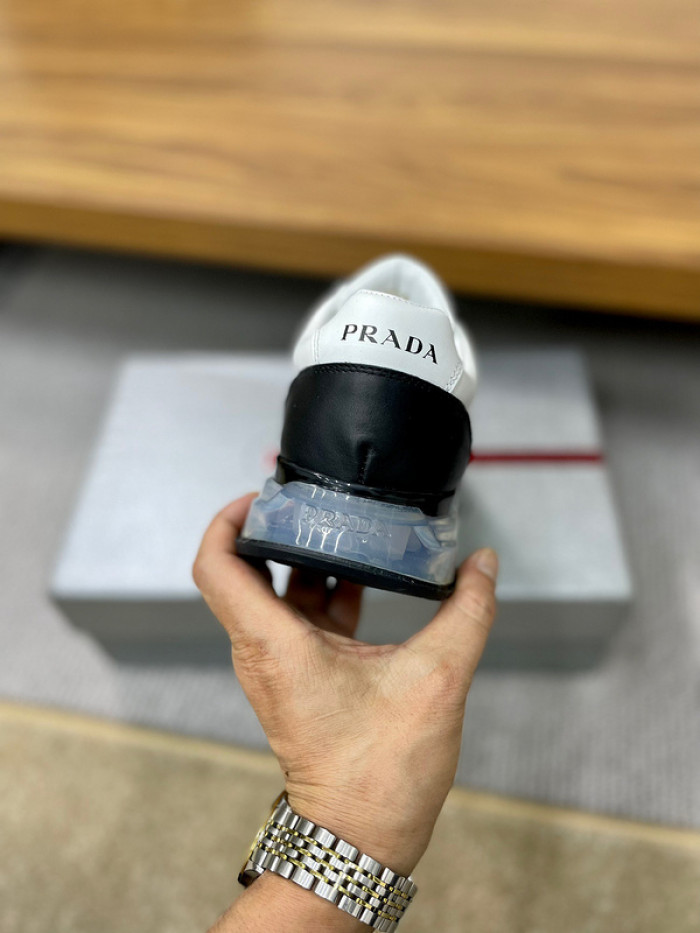 PRDA Sneaker