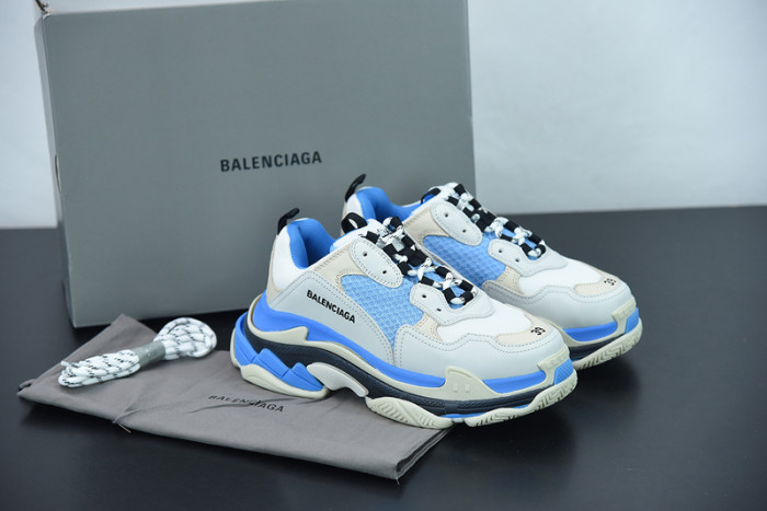 BALCIA Triple S Sneaker