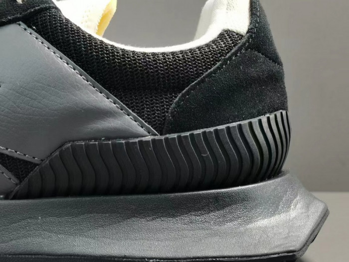 New balance XC72 Black Moonbeam UXC72DA1