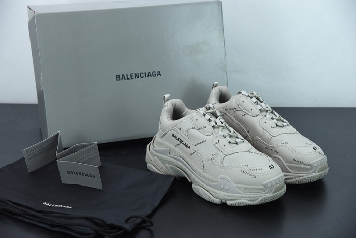 BALCIA Triple S Sneaker