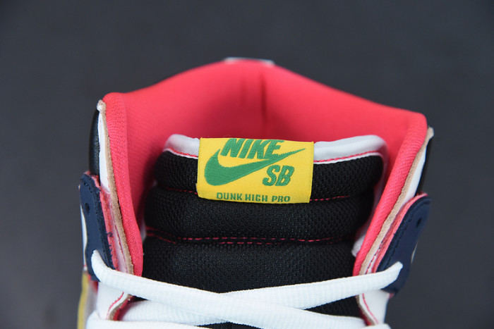 Gundam x Nike SB Dunk High “Unicorn” DH7717-100