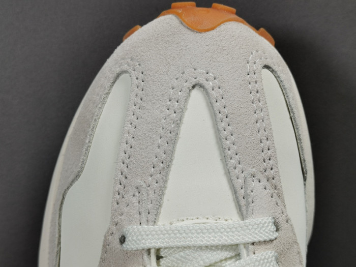 New Balance 327 Moonbeam Classic Burgundy WS327KA