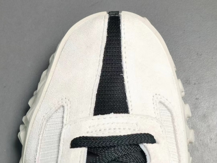 New Balance XC-72 Moonbeam Black - UXC72DB1