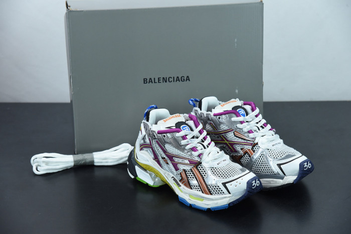 BALCIA RUNNER SNEAKER