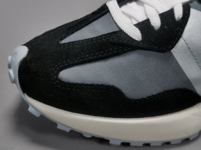 (Women) New Balance 327 