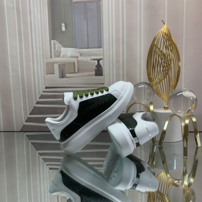 ALEXMQ Sneakers