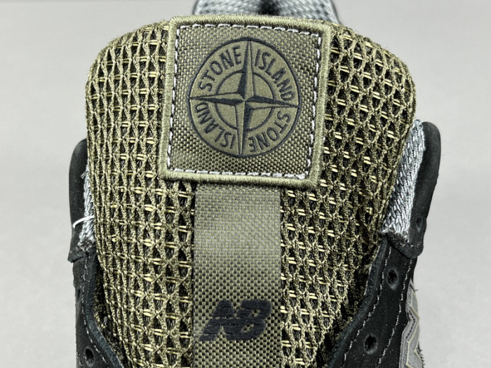New Balance 991v2 Made in UK x Stone Island "Black" U991SD2