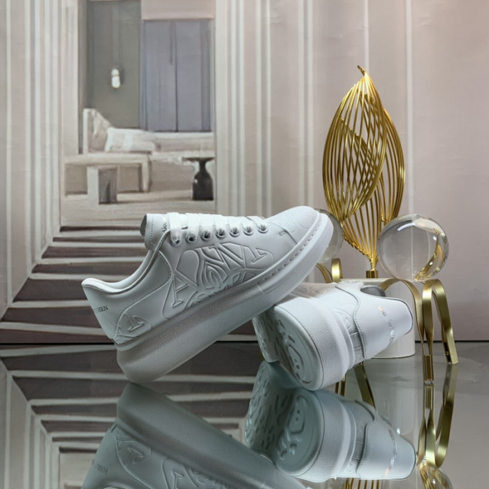 ALEXMQ Sneakers