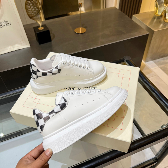 ALEXMQ Sneakers