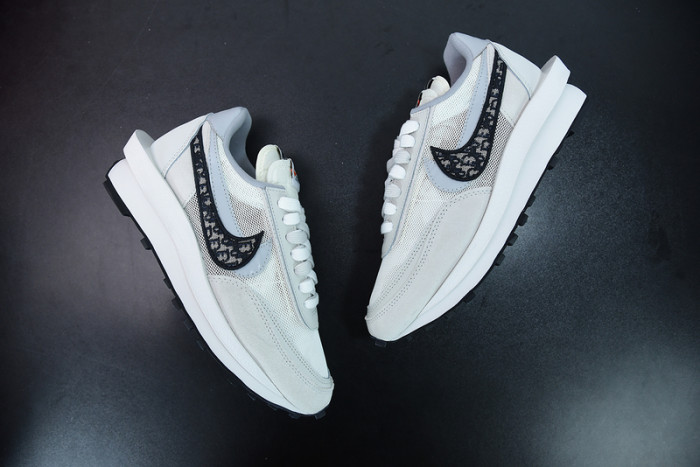 sacai x D*or x nike lvd waffle daybreak white grey cn8898-002