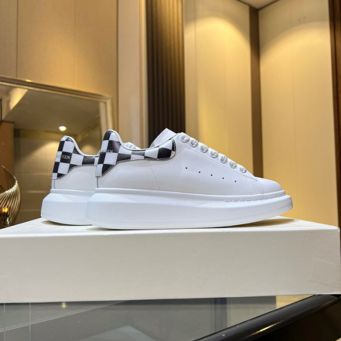 ALEXMQ Sneakers