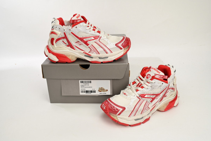 BALCIA RUNNER SNEAKER