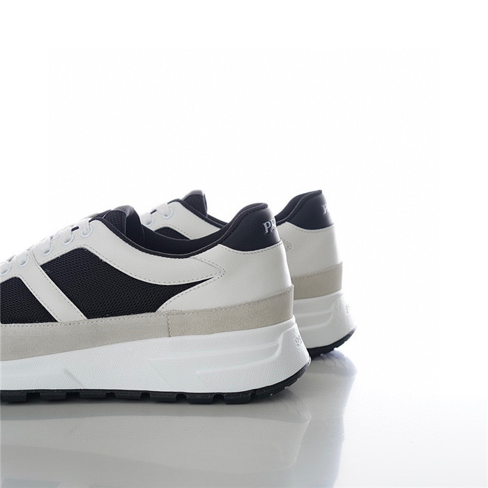 PRDA Sneaker