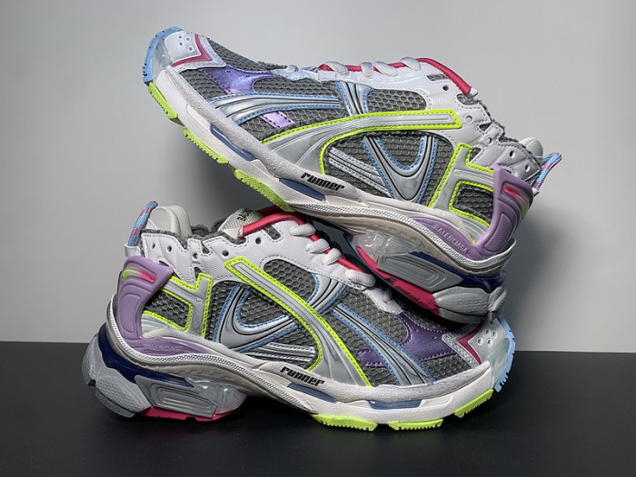 BALCIA RUNNER SNEAKER