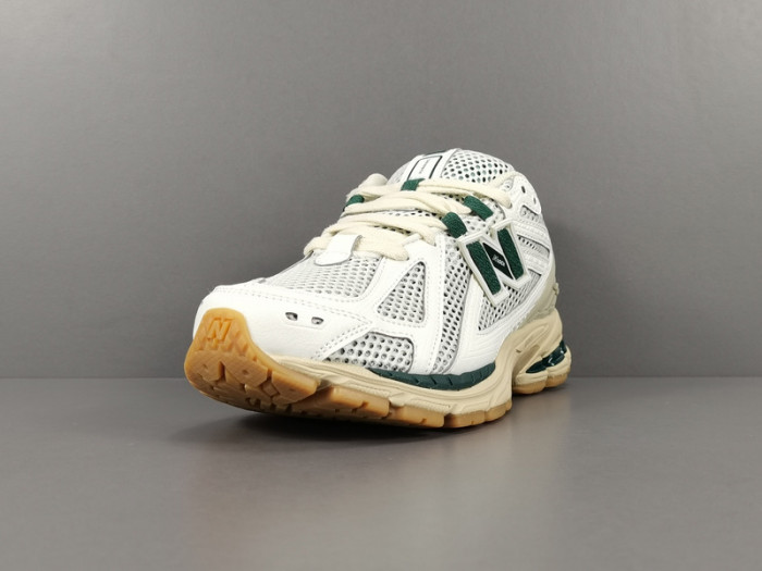 New Balance 1906R "White & Green" M1906RQ