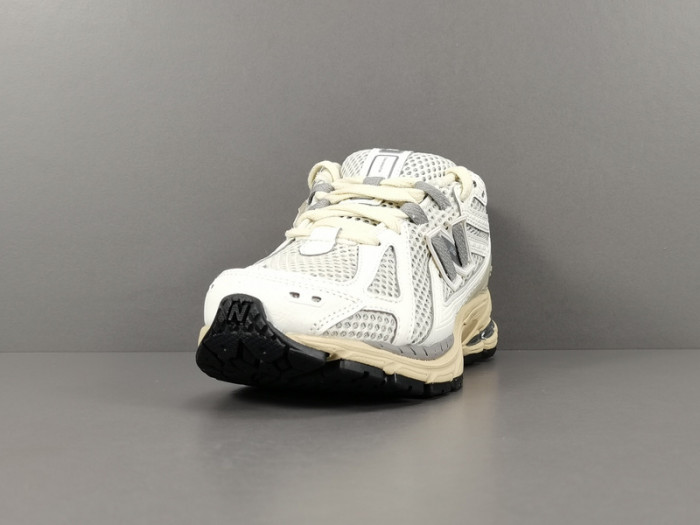 New Balance 1906R "Sea Salt & Marblehead" M1906RP