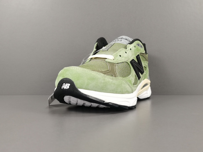 JJJound x New Balance 990 V3 U990JD3